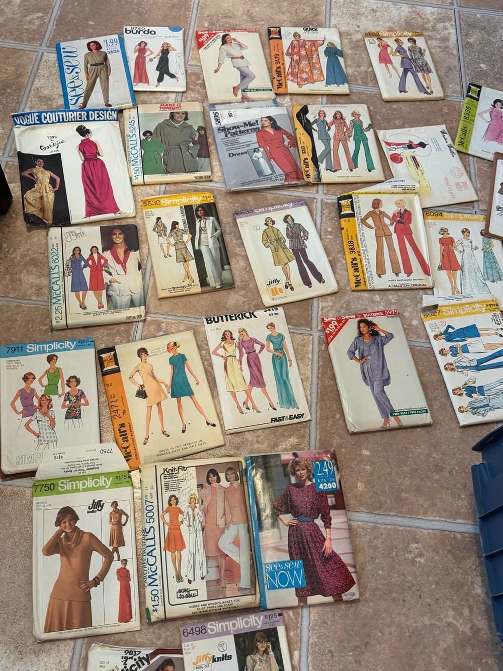 9.2lb 58ct VTG Asst. Sewing Patterns McCalls Butterick Simplicity Avon Cut/Uncut - Picture 5 of 16